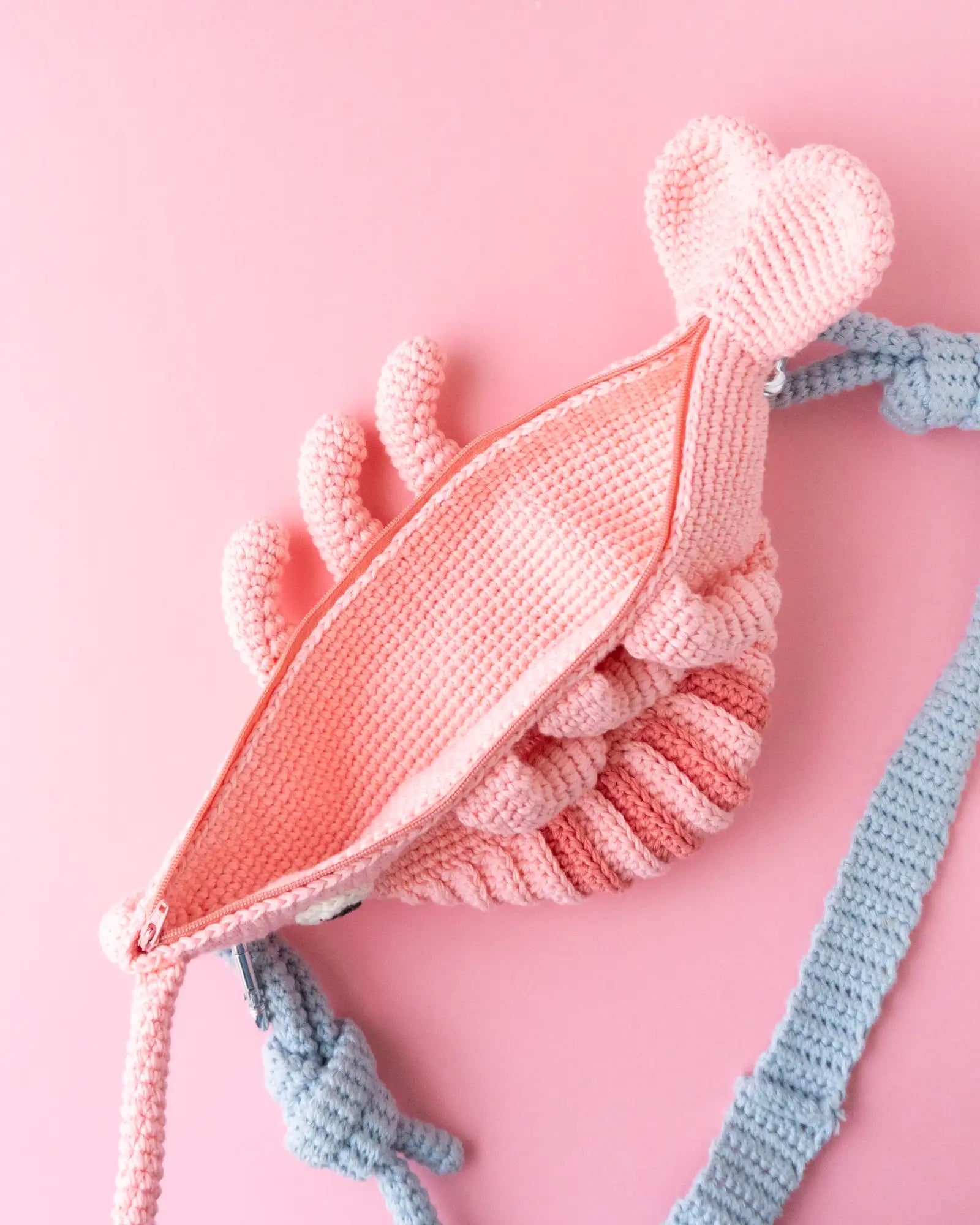 Crochet shrimp cross body bag pattern