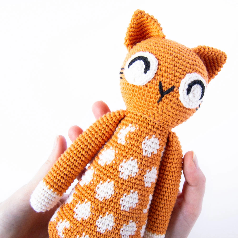 Luna the cat | crochet amigurumi PDF pattern