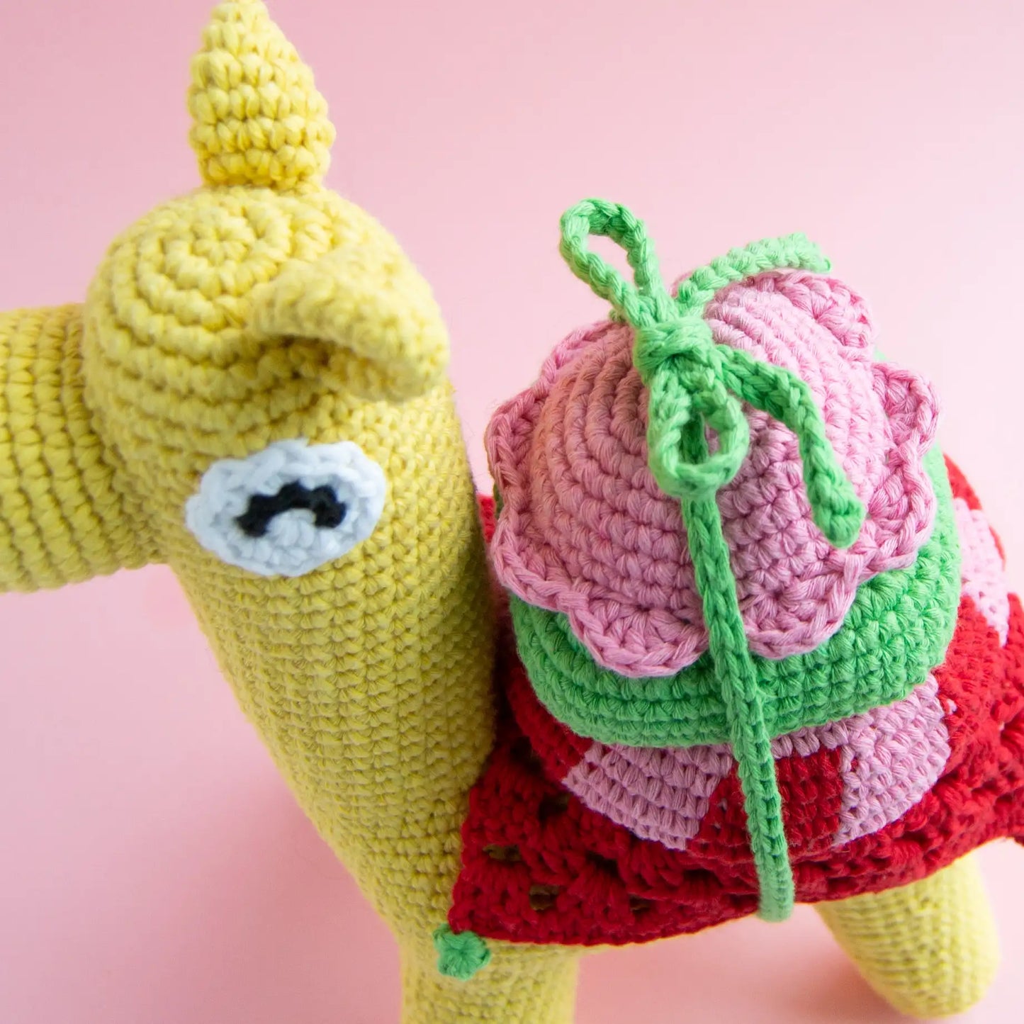 Daniel the dromedary | Crochet amigurumi PDF pattern