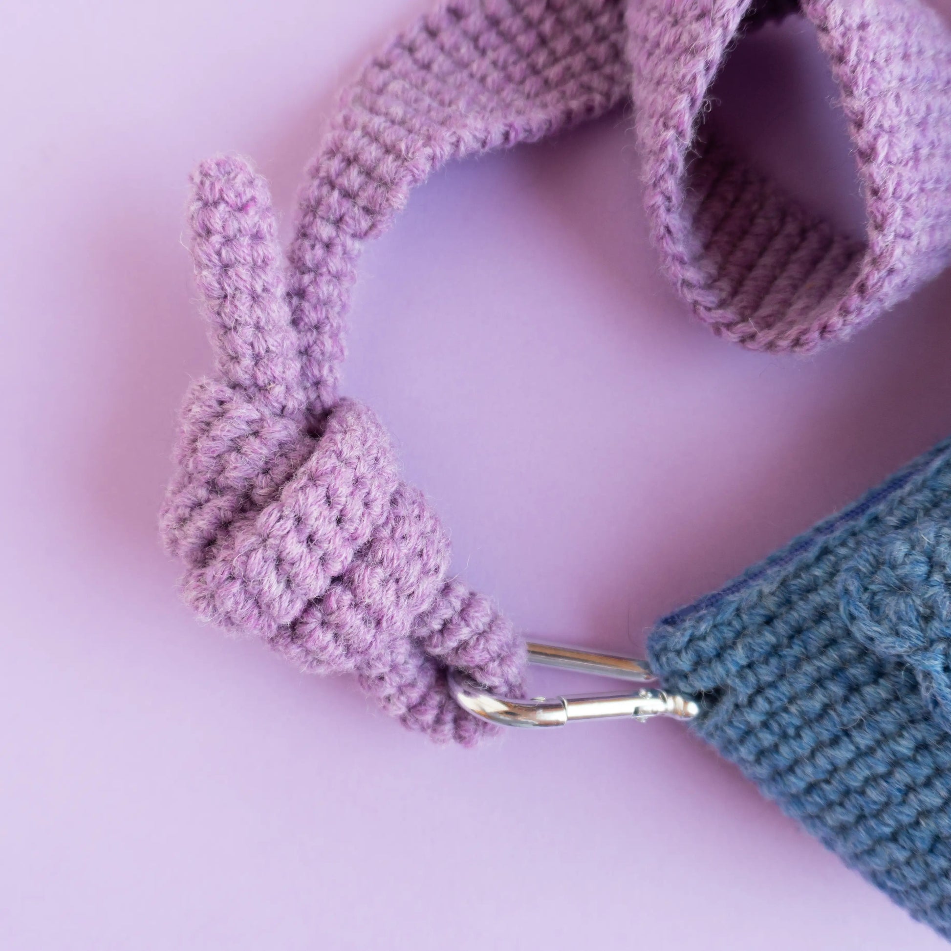 Crochet blue chicken bag pattern