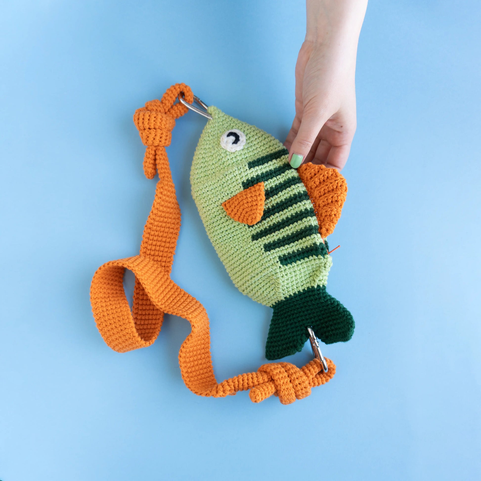 Crochet perch fish cross bosy bag pattern