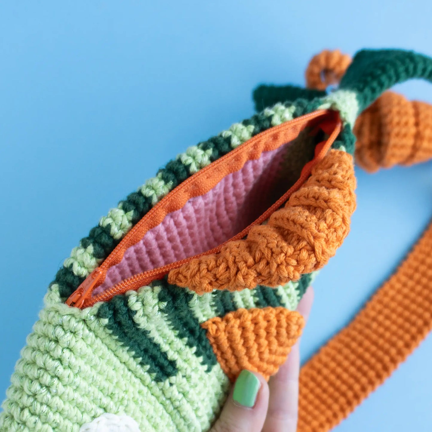 Crochet perch fish cross bosy bag pattern